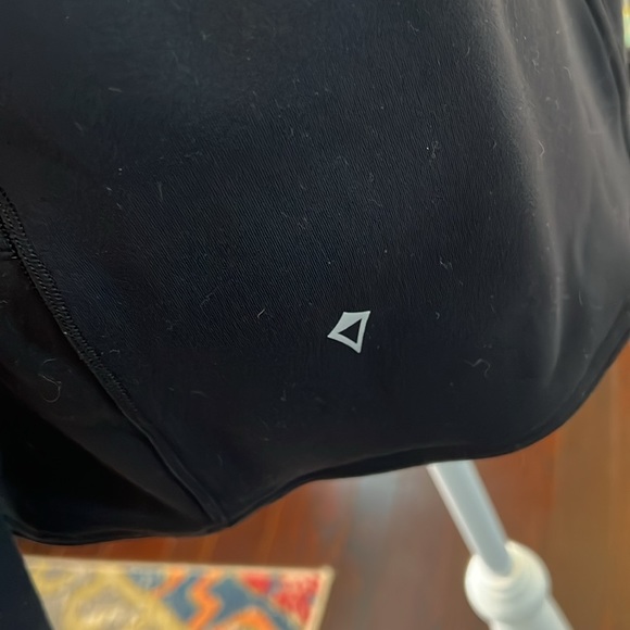 Ivviva by Lululemon black jacket/wrap, girls size 12 - Picture 7 of 9